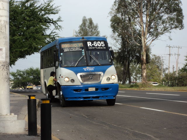 RUTA 605, DE MENOR FRECUENCIA EN CIRCUITOS, HACE LOS RECORRIDOS EN AMBOS SENTIDOS.