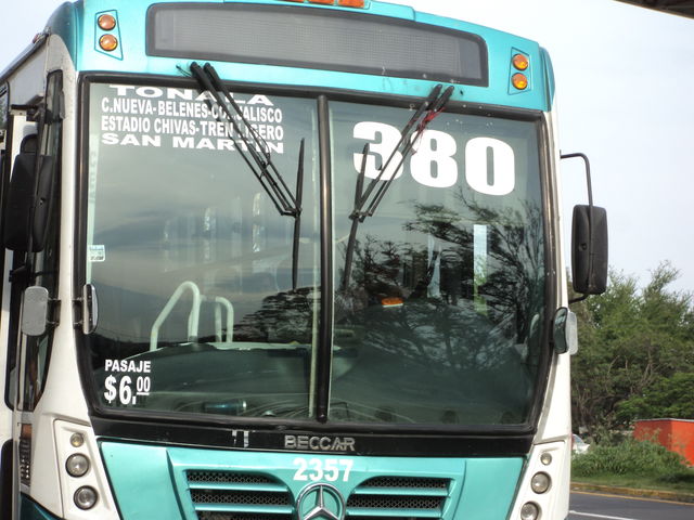 LA RUTA 380, REINA DEL PERIFERICO, DE FRECUENCIA ALTA EN CONTINUIDAD, HACE EL RECORRIDO EN AMBOS SENTIDOS